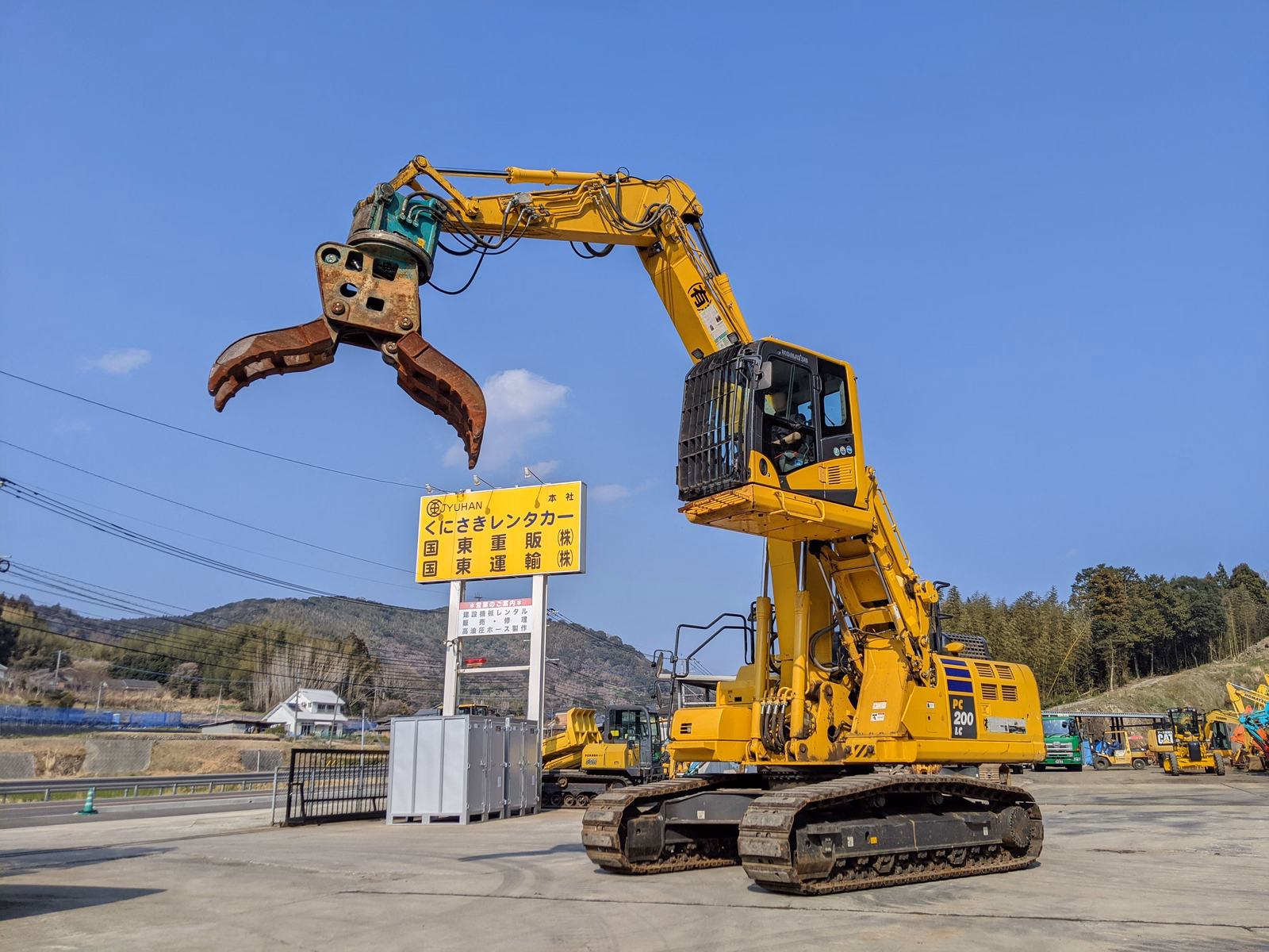 Used Construction Machine Used KOMATSU Material Handling / Recycling excavators Grapple PC200LC-11 Photos