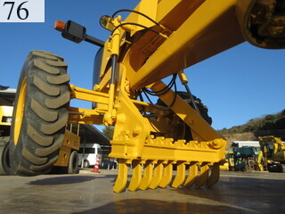 中古建設機械 中古 コマツ KOMATSU モーターグレーダー アーティキュレート式 GD405A-3