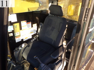 Used Construction Machine Used MITSUBISHI MITSUBISHI Crawler carrier Crawler Dump Rotating MST-2200VDR