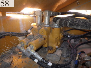 Used Construction Machine Used MITSUBISHI MITSUBISHI Crawler carrier Crawler Dump Rotating MST-2200VDR