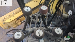中古建設機械 中古 コマツ KOMATSU モーターグレーダー アーティキュレート式 GD405A-3E0