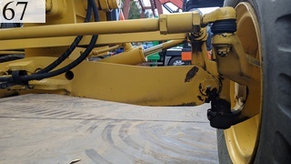 中古建設機械 中古 コマツ KOMATSU モーターグレーダー アーティキュレート式 GD405A-3E0