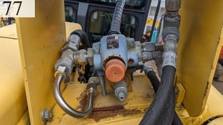 中古建設機械 中古 コマツ KOMATSU モーターグレーダー アーティキュレート式 GD405A-3E0