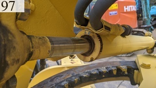 中古建設機械 中古 コマツ KOMATSU モーターグレーダー アーティキュレート式 GD405A-3E0