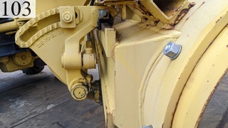 中古建設機械 中古 コマツ KOMATSU モーターグレーダー アーティキュレート式 GD405A-3E0