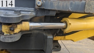 中古建設機械 中古 コマツ KOMATSU モーターグレーダー アーティキュレート式 GD405A-3E0