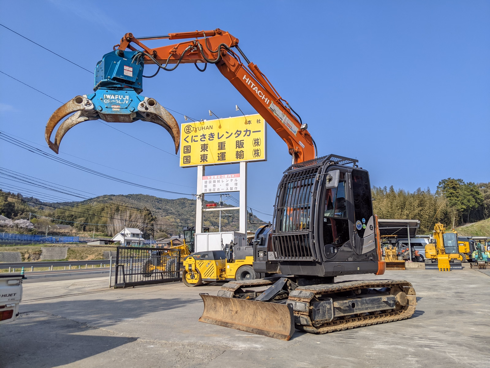 Used Construction Machine Used  Forestry excavators Grapple / Winch / Blade ZX75US-5B Photos