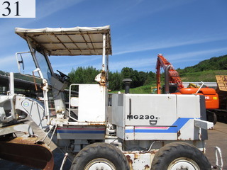 中古建設機械 中古 三菱重工業 MITSUBISHI モーターグレーダー アーティキュレート式 MG230E