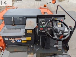 Used Construction Machine Used HITACHI HITACHI Roller Tire rollers ZC220P-5