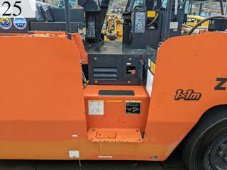 Used Construction Machine Used HITACHI HITACHI Roller Tire rollers ZC220P-5