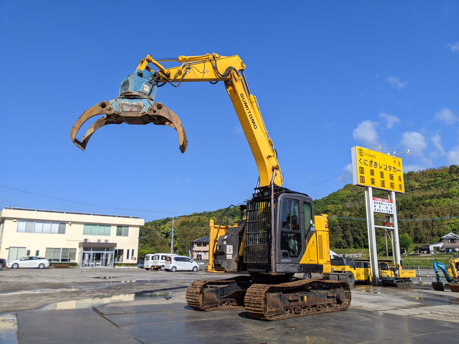 Used Construction Machine Used SUMITOMO Forestry excavators Grapple / Winch / Blade SH135X-7 Photos