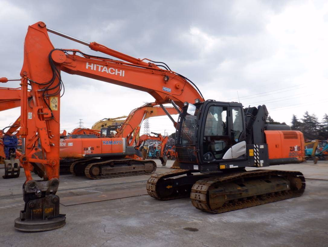 Used Construction Machine Used HITACHI Material Handling / Recycling excavators Magnet ZX200LC-5B Photos