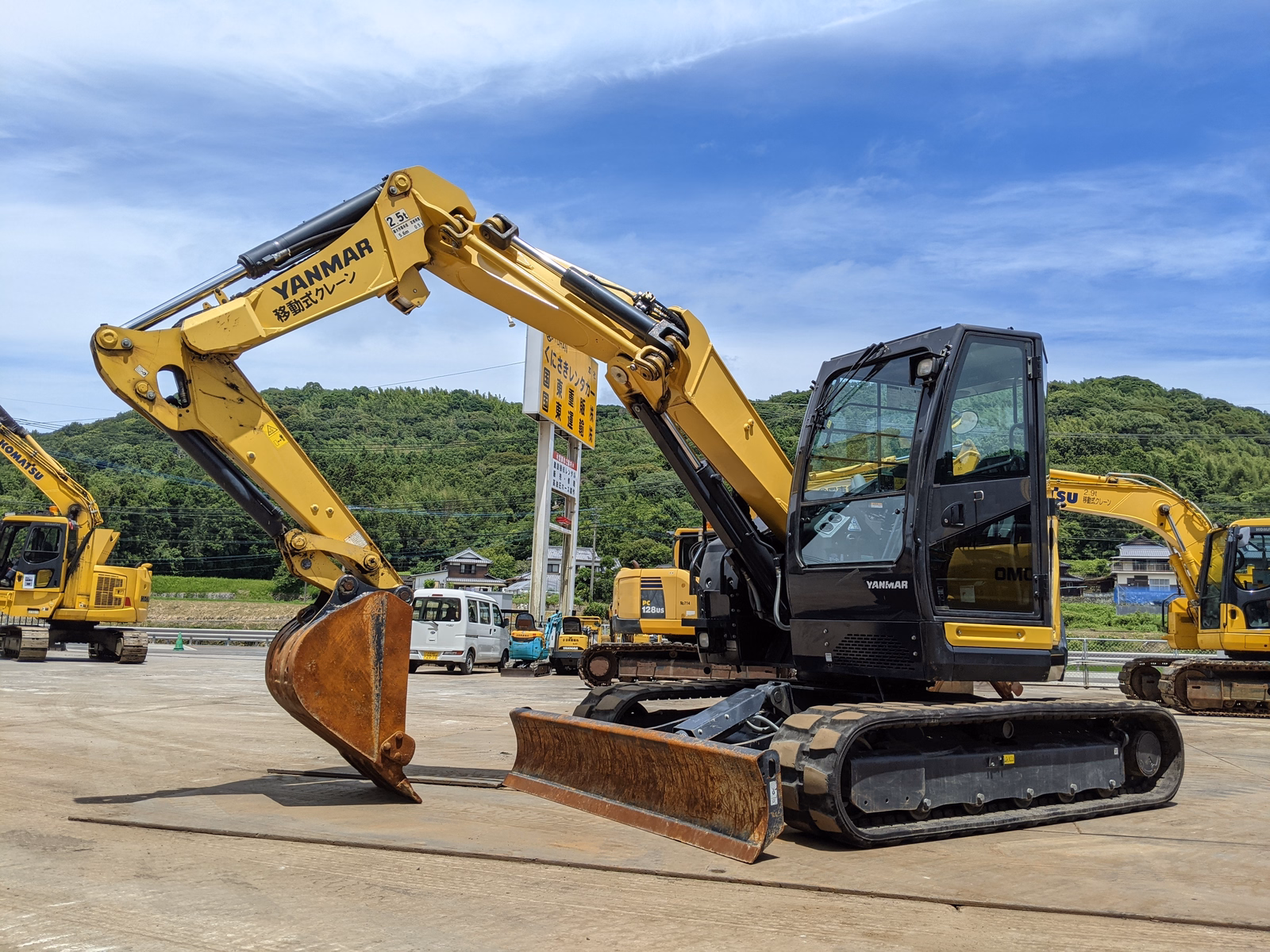 Used Construction Machine Used YANMAR Excavator 0.2-0.3m3 B7-6A Photos