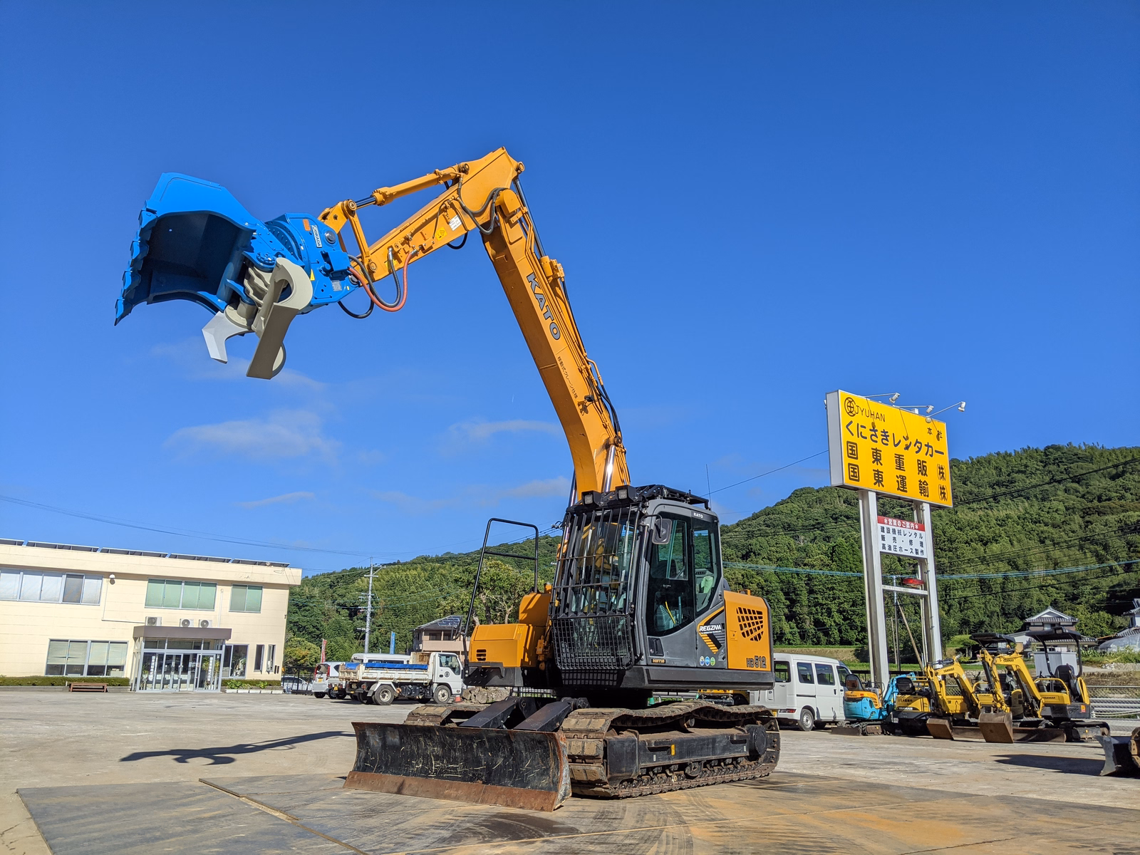Used Construction Machine Used  Forestry excavators Feller Buncher Zaurus Robo HD512-7 Photos