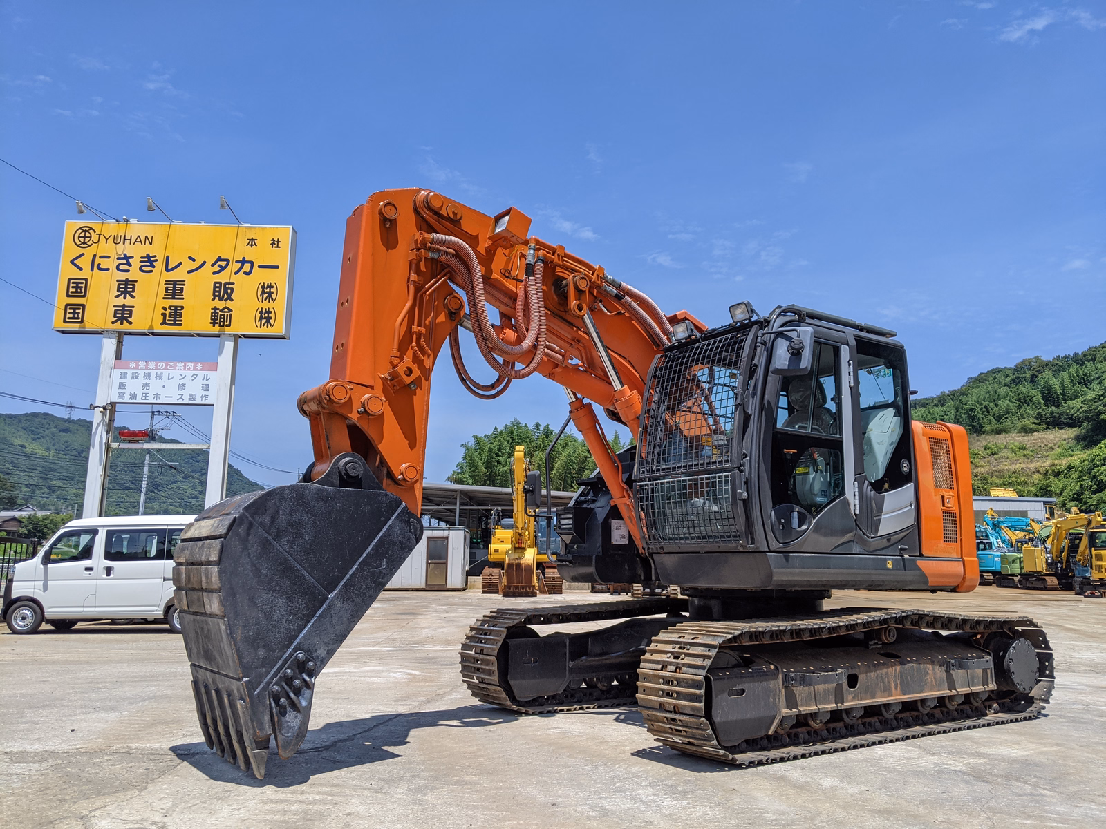 Used Construction Machine Used HITACHI Demolition excavators Short reach, Ground/Upper floor demolition machine ZX135USK-5B Photos
