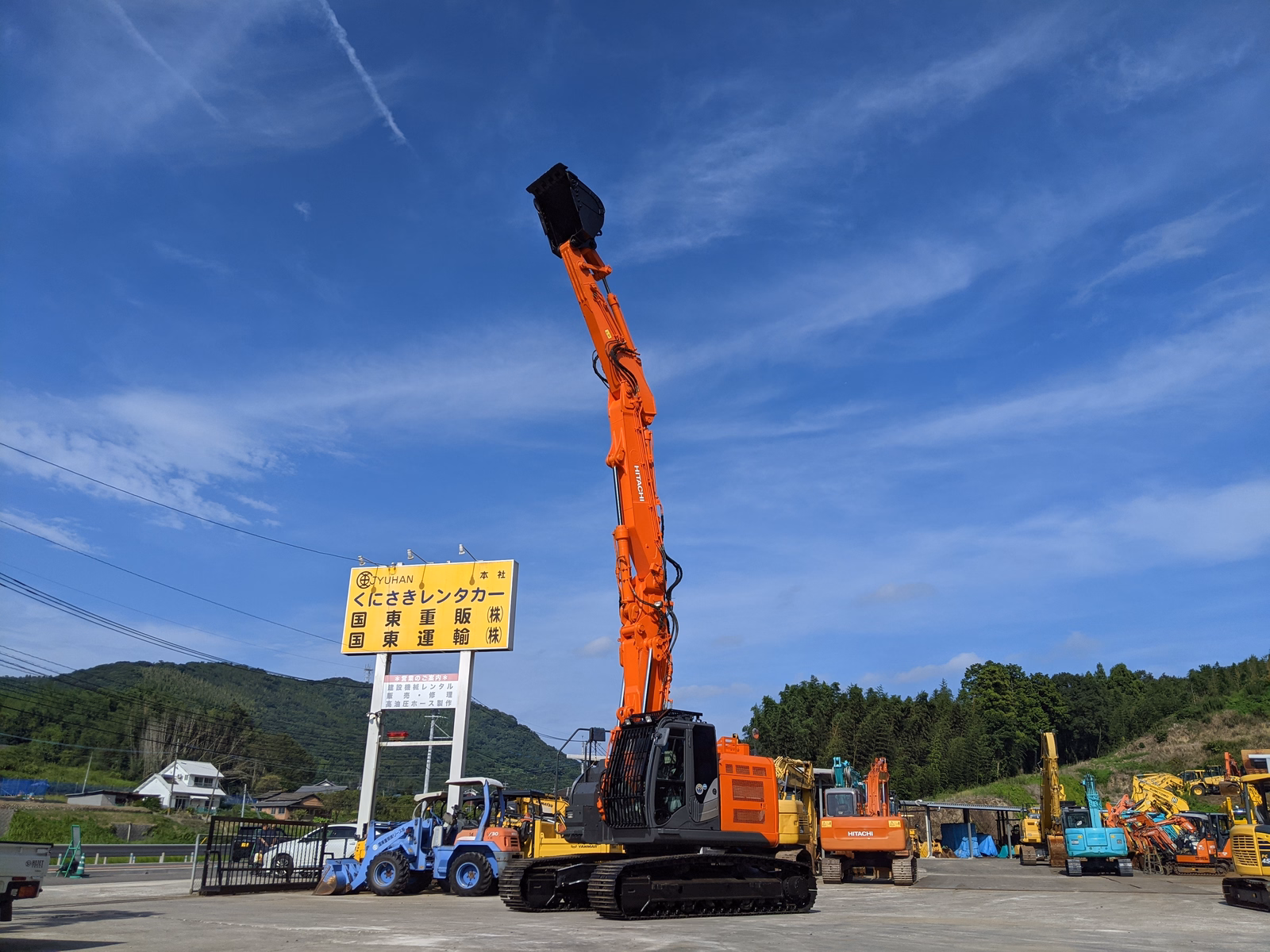 Used Construction Machine Used HITACHI Demolition excavators Long front ZX225USRLCK-5B Photos