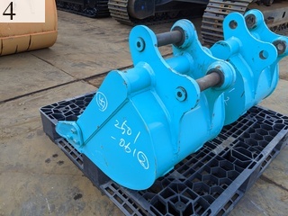 Used Construction Machine Used KOBELCO KOBELCO Bucket Standard bucket SK30 Standard bucket