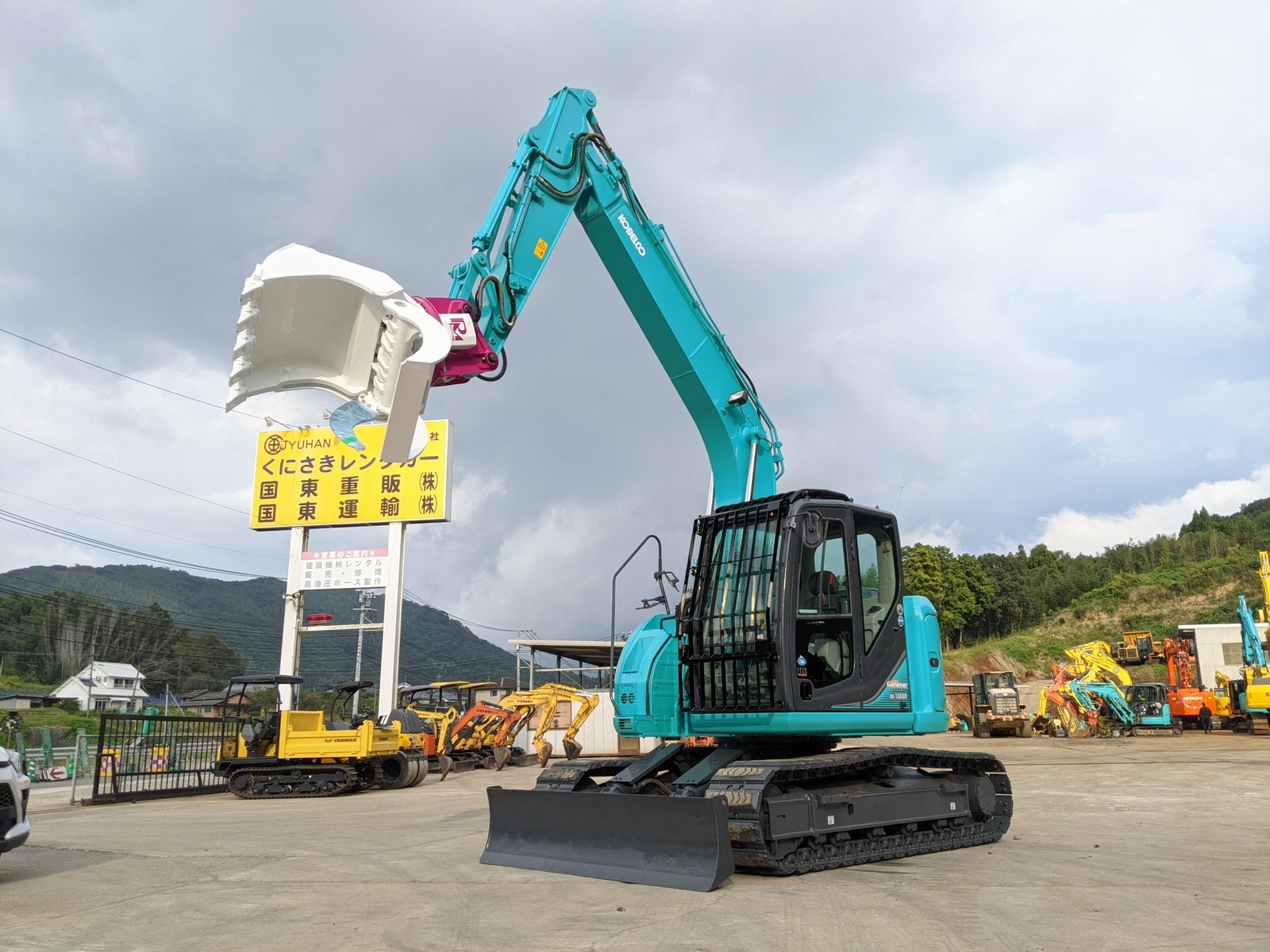 中古建設機械 中古 コベルコ建機 KOBELCO 林業機械 フェラーバンチャザウルスロボ SK135SR-3