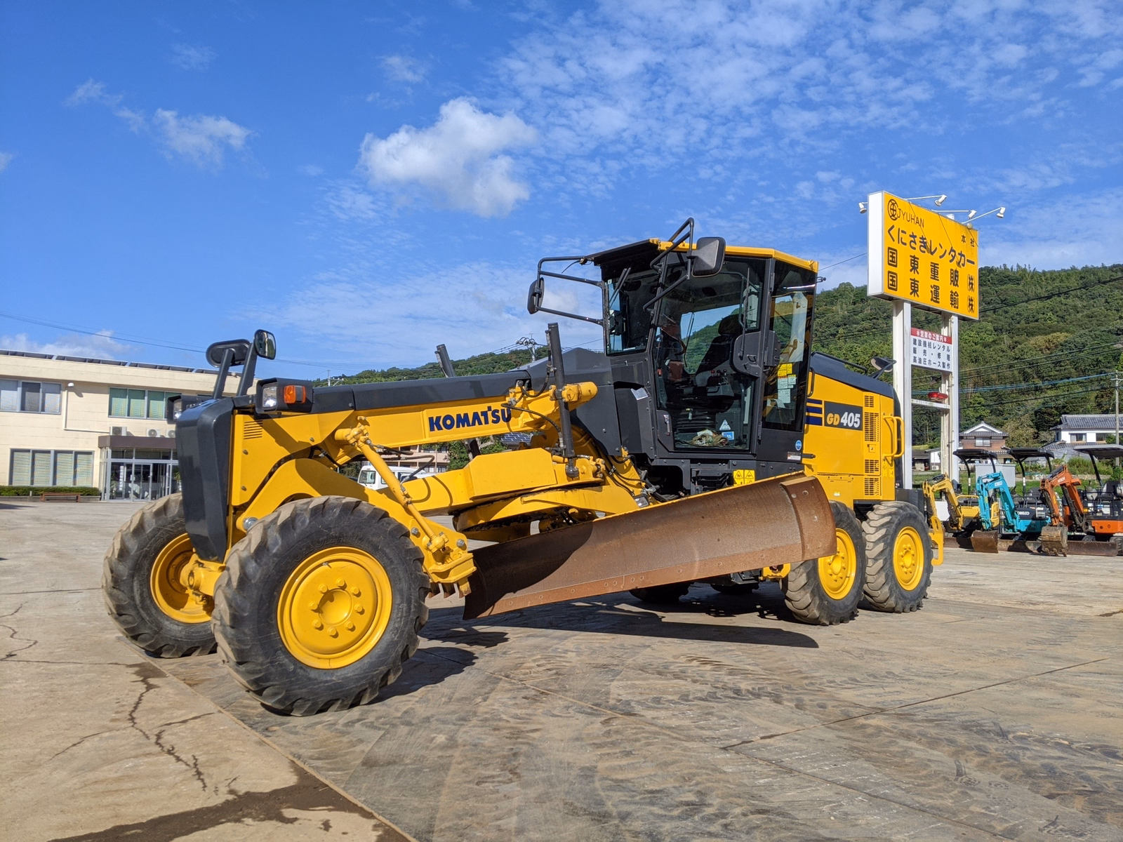 Used Construction Machine Used KOMATSU Grader Articulated frame GD405-7 Photos