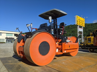 中古建設機械 中古 日立建機 ローラー マカダムローラー ZC125M-5 写真