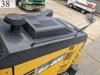 中古建設機械 中古 コマツ KOMATSU ブルドーザ  GD405-7