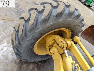 中古建設機械 中古 コマツ KOMATSU ブルドーザ  GD405-7