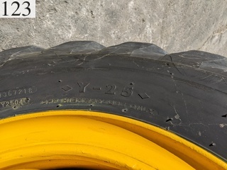 中古建設機械 中古 コマツ KOMATSU モーターグレーダー アーティキュレート式 GD405A-3Y