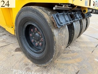 中古建設機械 中古 酒井重工業 SAKAI ローラー タイヤローラー TZ704